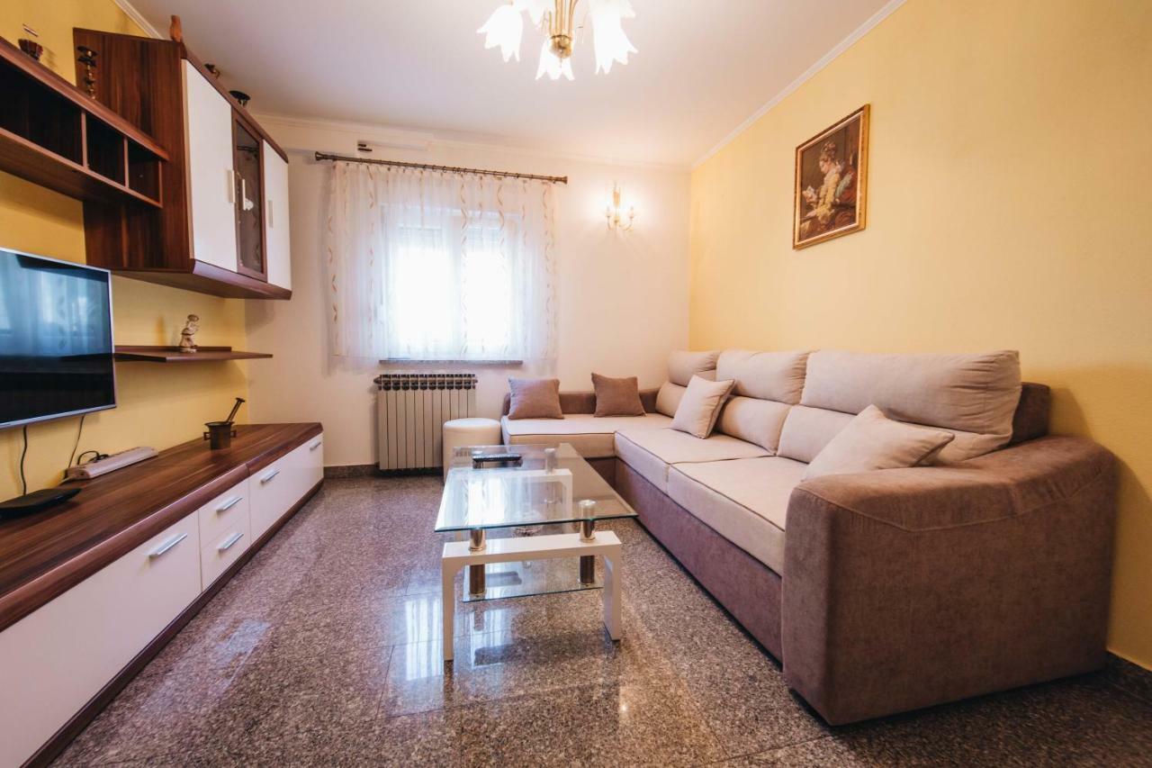 Apartment Danica Split Bagian luar foto